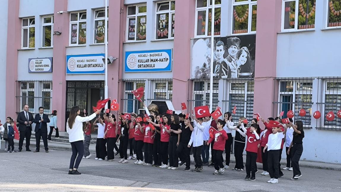 29 EKİM CUMHURİYET BAYRAMIMIZIN 101. YILI OKULUMUZDA COŞKUYLA KUTLANDI